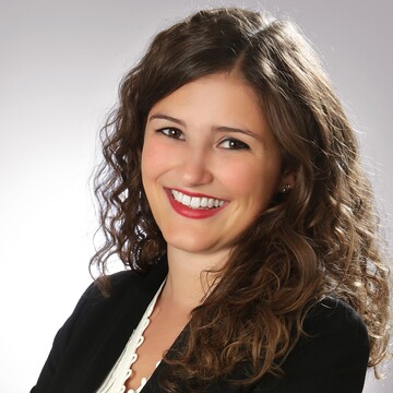 Dr. Sarah Danböck